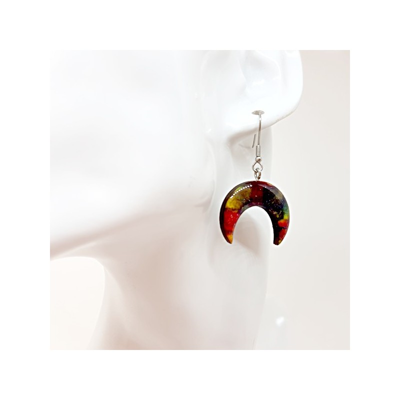 Boucles d'oreilles Croissant de Lune nébuleuse mordoré décor fait main, très légères et confortable à porter Boucles d'oreilles Croissant de Lune nébuleuse mordoré décor fait main, très légères et confortable à porter