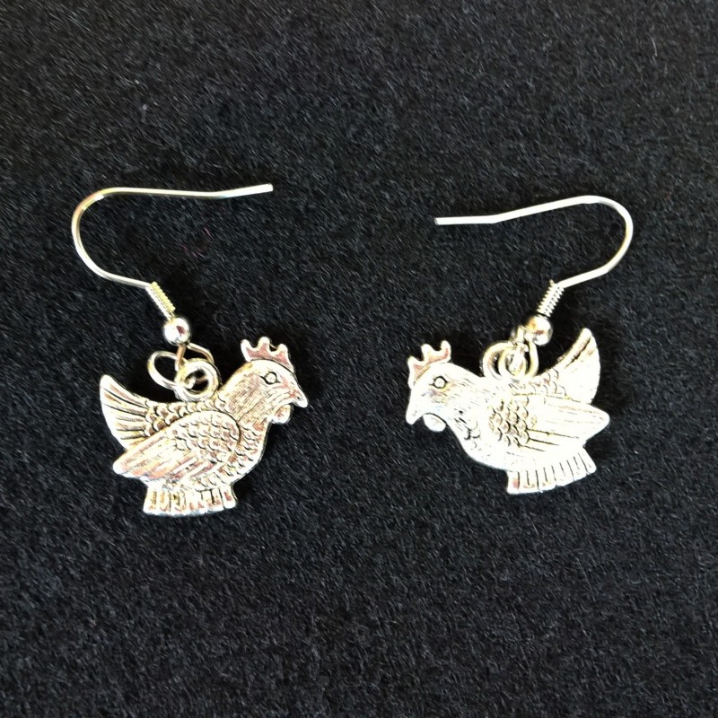 Boucle d'oreille fantaisie poule pas chère et réversible, personnalisable sur demande Boucle d'oreille fantaisie poule pas chère et réversible, personnalisable sur demande