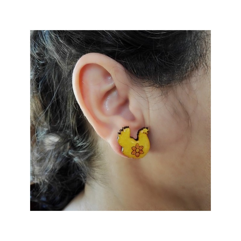 Puce d'oreille forme poule, boucle oreille réalisable pour oreille non percée plusieurs couleurs Puce d'oreille forme poule, boucle oreille réalisable pour oreille non percée plusieurs couleurs
