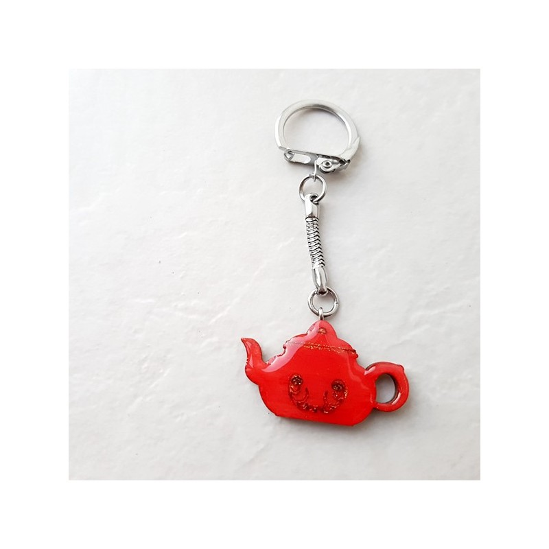 Porte-clefs forme théière fabrication artisanale française, modèle original créé et décoré à la main par Clémentine Porte-clefs forme théière fabrication artisanale française, modèle original créé et décoré à la main par Clémentine