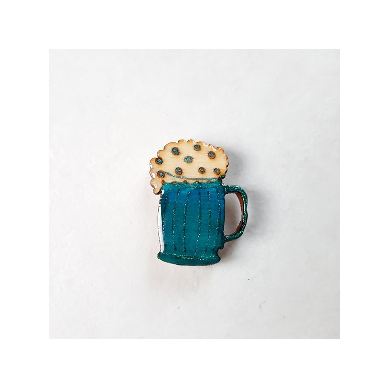 Magnet forme chope de bière mousse, modèle original. Décor créé et réalisé à la main par Clémentine Magnet forme chope de bière mousse, modèle original. Décor créé et réalisé à la main par Clémentine