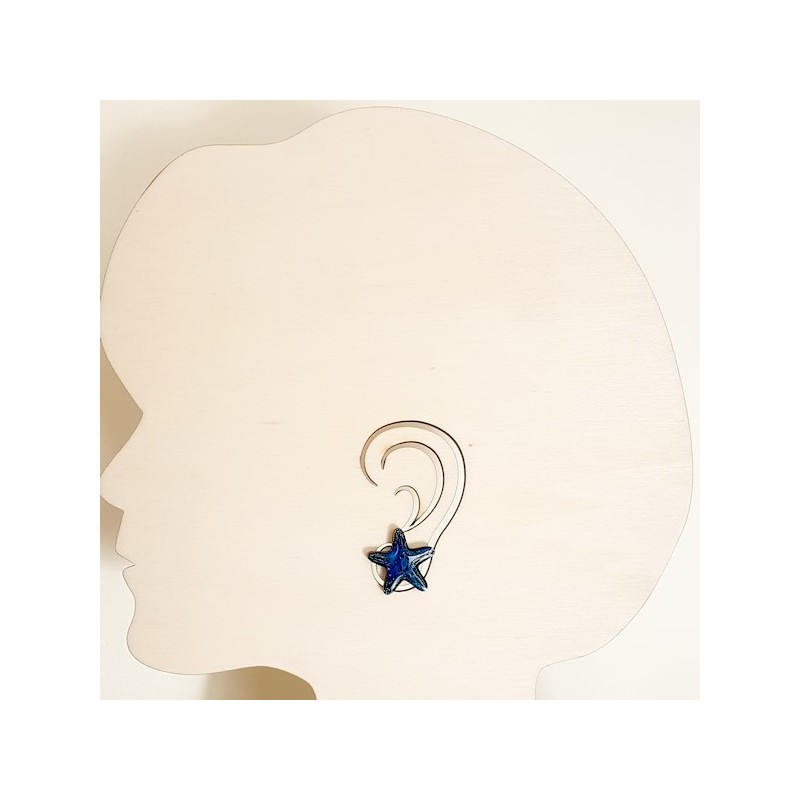 Bouton d'oreille étoile de mer turquoise création artisanale française façon émail Bouton d'oreille étoile de mer turquoise création artisanale française façon émail