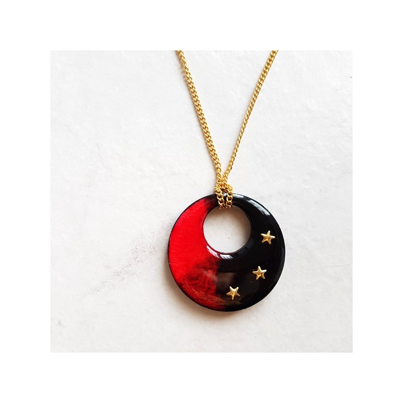 Collier artisanal rouge et noir chaîne dorée collier biface original Collier artisanal rouge et noir chaîne dorée collier biface original