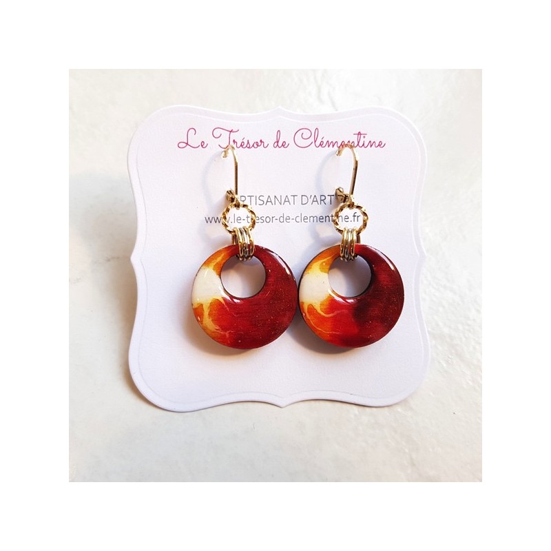 Boucle d'oreille artisanale chic ronde rouge tons feu et blanc modèle unique Boucle d'oreille artisanale chic ronde rouge tons feu et blanc modèle unique