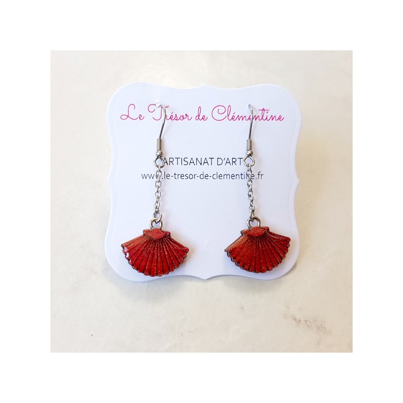 Pendant d'oreille coquille saint jacques rouge Pendant d'oreille coquille saint jacques rouge