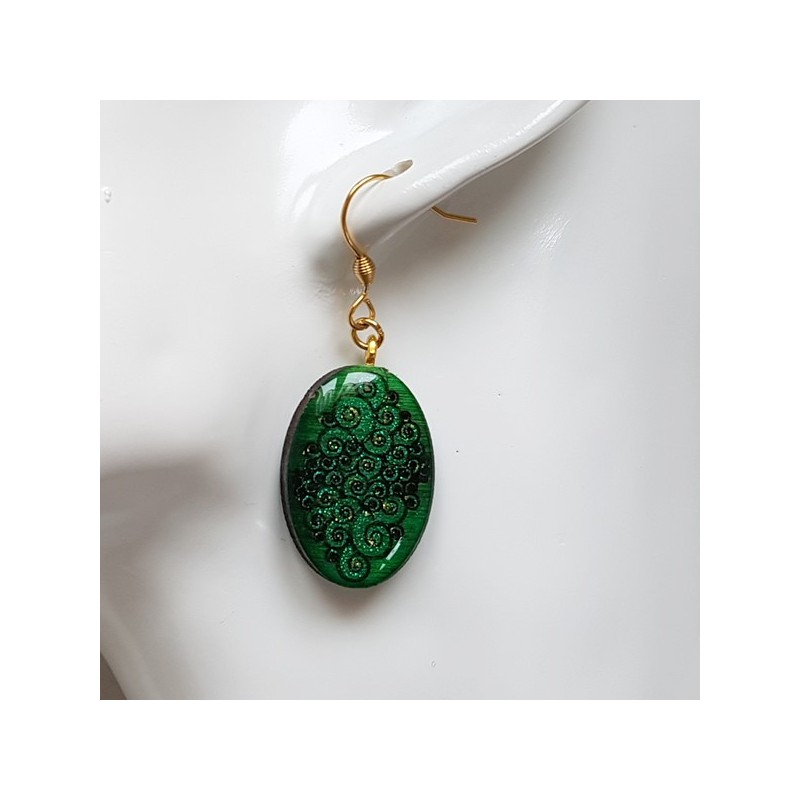 Boucle d'oreille artisanale ovale spirale vert, peut être montée pour oreille non percée type bouton d'oreille Boucle d'oreille artisanale ovale spirale vert, peut être montée pour oreille non percée type bouton d'oreille