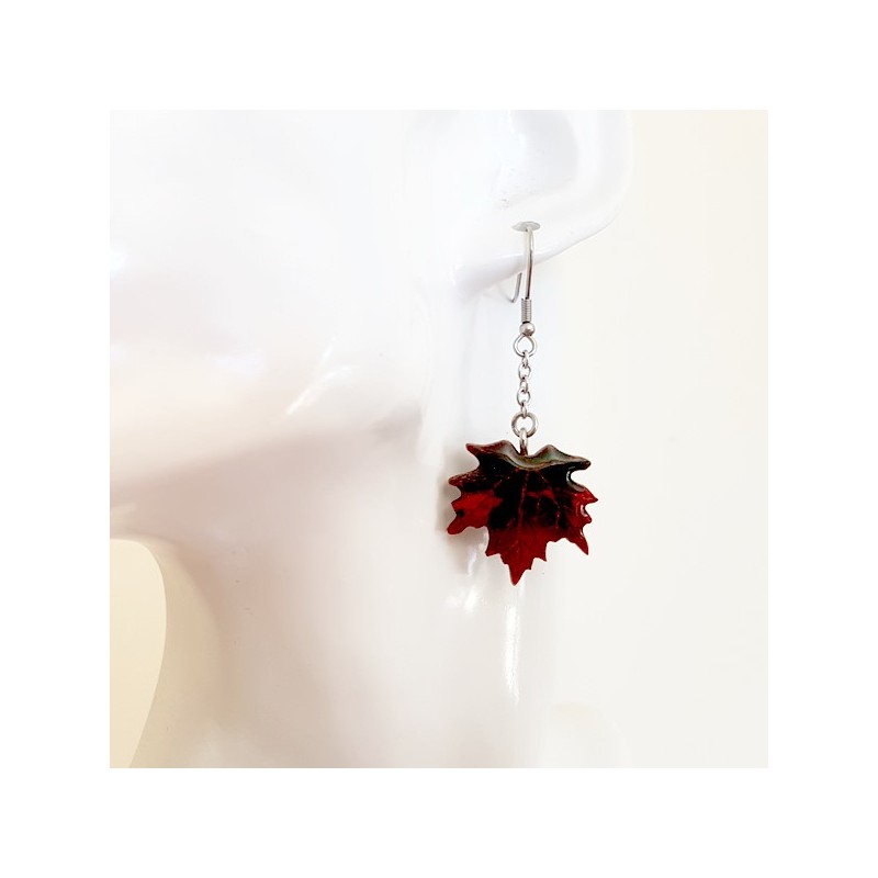 Boucle d'oreille feuille d'érable rouge à vert foncé noir, bijou fantaisie femme, artisanat français Boucle d'oreille feuille d'érable rouge à vert foncé noir, bijou fantaisie femme, artisanat français