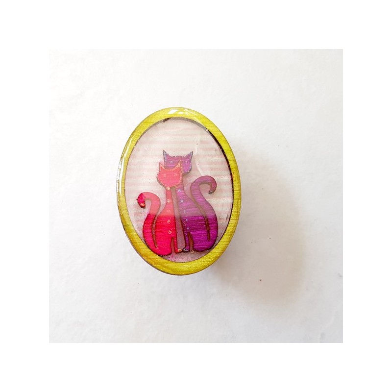 Broche artisanale couple de chats amoureux dans un cadre Broche artisanale couple de chats amoureux dans un cadre